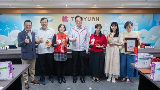 客語薪傳成果豐碩 張善政表揚績優教學人員貢獻