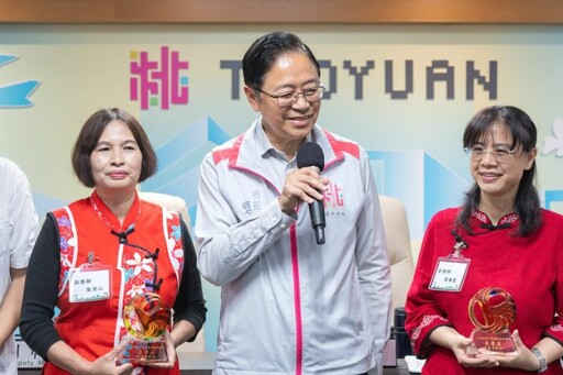 客語薪傳成果豐碩 張善政表揚績優教學人員貢獻