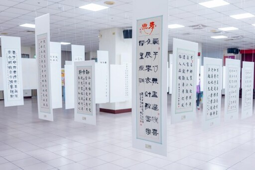 基礎忠恕「孝馨獎」頒獎典禮登場 張善政:用行動實踐孝悌精神