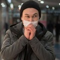 新冠肺炎疫情上升 台鐵籲連假搭火車出遊戴口罩
