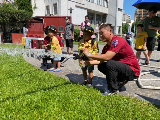 結合傳統與消防教育 龍岡公園吸引百組親子同歡迎端午