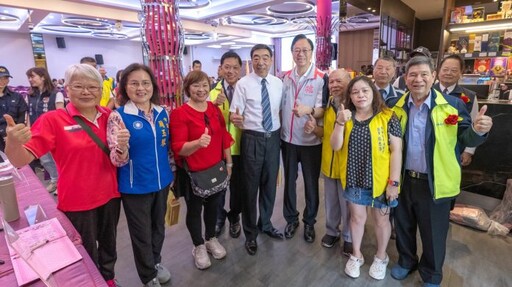 楊梅張氏宗親會理事長履新 張善政祝福會務蒸蒸日上