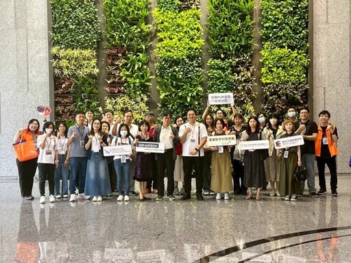 助攻學子職涯藍圖 龍華科大見學團參訪物聯網產業