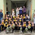 連粽葉都自己摘！龜山自強國小結合生命及環境教育 學童體驗包粽子樂趣
