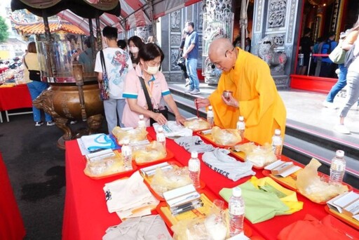 桃園民政局攜手4間在地宮廟 6/5起送文昌筆為分科測驗考生加油