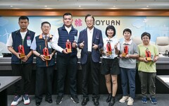 桃園表揚基層幕後功臣 張善政肯定6績優事務人員付出