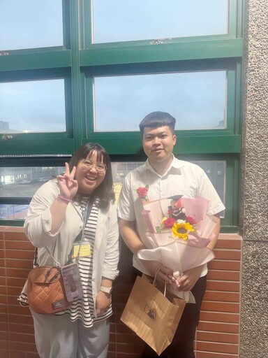 林口長庚推動「自立生活扶助計畫」 助他完成學業翻轉人生