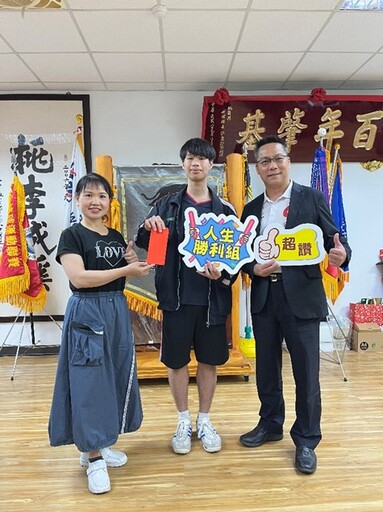 學測後遇父親因病離世 平鎮高中學生下定決心前進醫學系