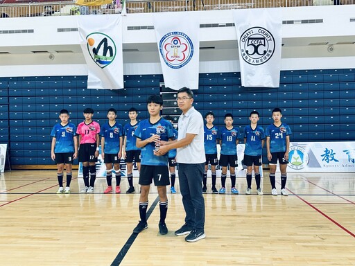 北台灣唯一勝隊!全國室內五人制足球錦標賽傳捷報 桃園經國國中榮獲殿軍