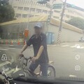 下車5分鐘現金全被偷！桃園駕駛忘鎖車1萬2飛了