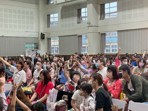 桃市圖閱讀推廣深入校園 劇場搬進羅浮國小提升網路素養