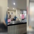 【有片】火爆場面曝！大學生把舍監打到骨折 被依傷害罪送辦