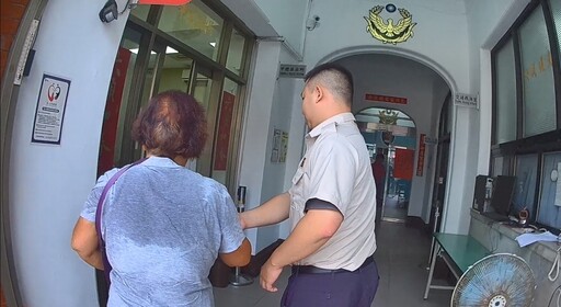 婦人搭公車疑中暑不適求助司機 壢警接力助送醫幸無礙