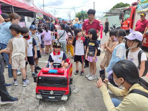 夏天瘋戲水 桃消第一大隊舉辦水域救援演練、防溺宣導