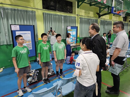 桃園科學創意機器人大賽登場 96隊同場較勁展創意