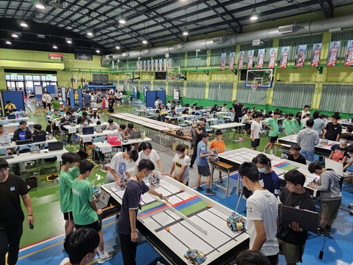 桃園科學創意機器人大賽登場 96隊同場較勁展創意