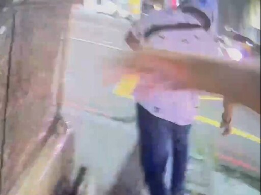 【有片】通緝犯深夜逛街遭桃園警眼尖識破 逃跑慘跌當場落網
