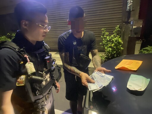 20萬現金掉了!桃園男子嚇到酒醒 警調電眼在這找回