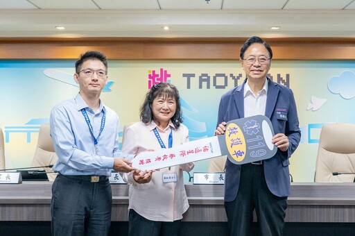 中壢龍岡消防分隊獲捐贈救護車 張善政:為市民生命安全再添一道保障