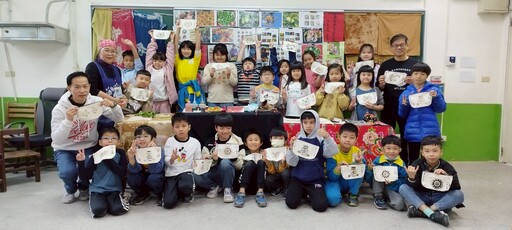 遷校倒數！龍岡國小辦客家系列活動 柿染體驗留下校園回憶