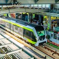 張善政體驗搭乘桃捷綠線列車 力拼明年北段優先通車