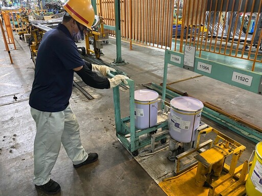 勞動部桃竹苗分署助企業推動「職務再設計」 中高齡勞工安心續留職場