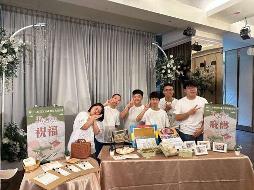 跨界推薦新北庇護禮 《五厚食光》暖心開箱 茶餅禮盒預購起跑