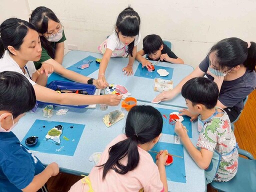 桃市平鎮幼兒園攜手南大 暑期幼兒營隊結合科技與藝術