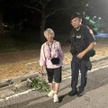 大園8旬婦深夜迷途 員警靈機一動靠它助返家