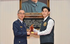 桃園表揚績優員警！蘆竹分局陳韋翰累積12獎座 再獲頒琉璃關公獎