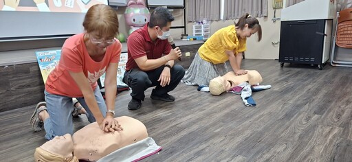 埔子消防分隊前進校園教CPR 強化中埔國小教職員緊急應變力