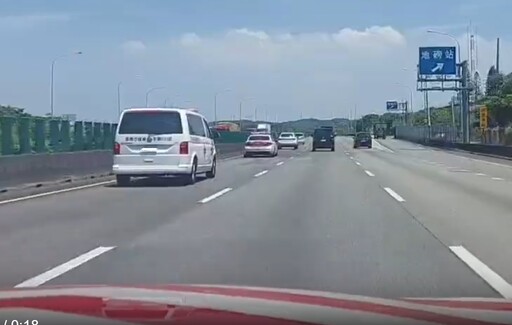 國道紅斑馬接力護送早產兒 成大醫院平安轉院至林口長庚