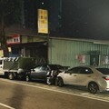疲勞別硬開！桃園男駕車恍神 路邊停放3車無辜遭撞
