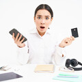 iPhone 16 pro max只要4500元？她網購「做1事」秒噴10萬塊