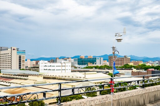 中央、地方合作呼吸健康 首個「兒少校園空品防護網」落地桃園
