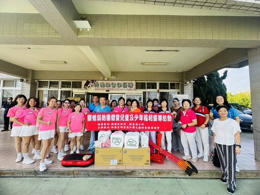 國民黨桃市黨部中秋送暖 愛心月餅贈慈善、身障團體