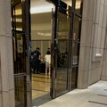 與前妻爆口角！龜山男竟帶刀下樓 警方即時到場強制送醫