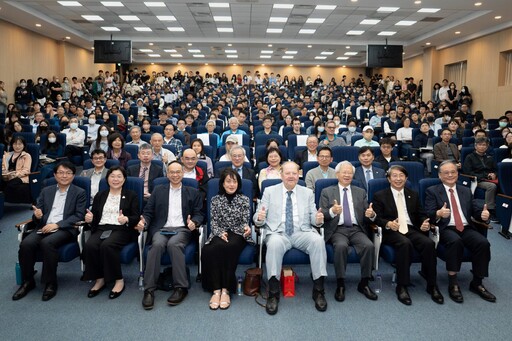 諾貝爾獎得主Rothman蒞臨長庚大學 分享神經科學最新研究啟發師生視野