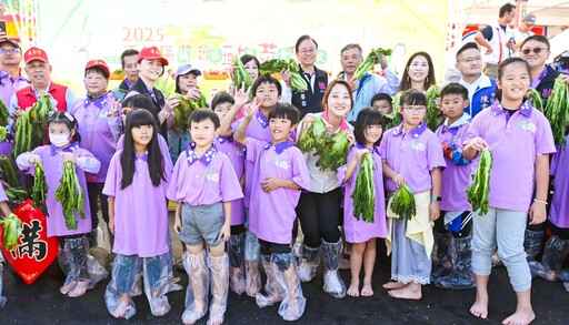 平鎮酸菜節開踩！千人齊下腳體驗最道地客家味