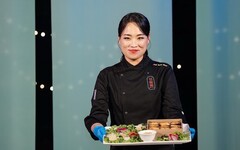 《黑白大廚》鄭智善獻藝桃園 以在地豆干演繹秋夜十一味盛宴