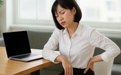 手腳痠痛早就不是年紀問題！網友最常喊痛的十大生活習慣曝光 醫師教你有感解痛