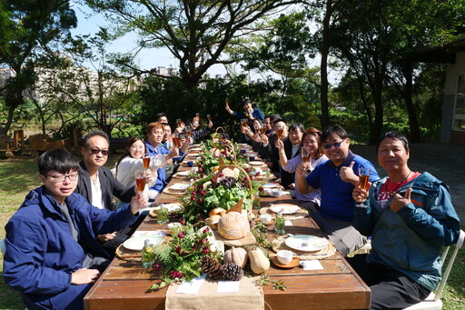 「食當季,吃在地」桃園好農新滋味!與蕃薯藤家族聯名推出西點禮盒