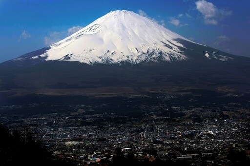 台灣旅客颱風天登富士山受傷求援 日網友轟：應為愚蠢買單