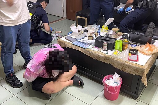 【可惡片】新北派出所長臨檢遭女毒蟲開車衝撞 被蛇行拖300公尺撞護欄慘死