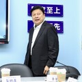 花蓮縣府3高官遭檢舉涉敲詐及恐嚇業者 傅崐萁喊「與我無關」：民進黨為了罷免潑髒水