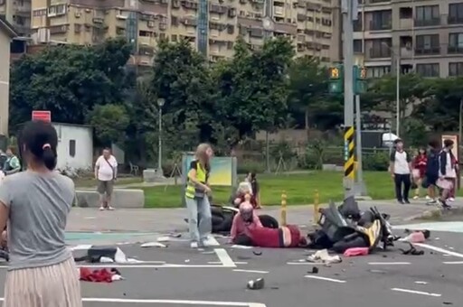 【三峽車禍】鼻酸!女騎士接女兒下課遇死劫 兒闖封鎖線喊:那是我媽