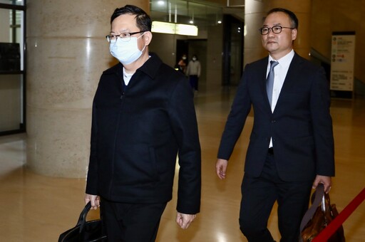 「胖周瑜」已成往事!鄭文燦出庭被讚又瘦又帥 曝狂練核心肌群三高都沒了