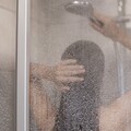 小琉球民宿爆「偷拍女房客洗澡」 老闆辯稱：只是要看螞蟻