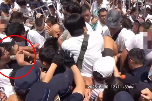 【有片】民眾黨「走讀」爆衝突8警受傷 警方將依2罪嫌約談黃國昌到案