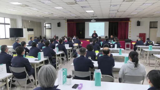 樹林群峰牙醫診所力挺警察 推出敬警優惠活動